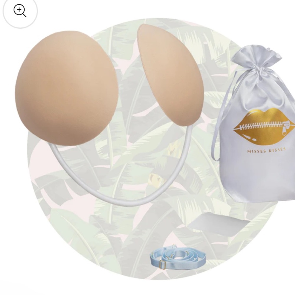 2 Misses Kisses bras unworn